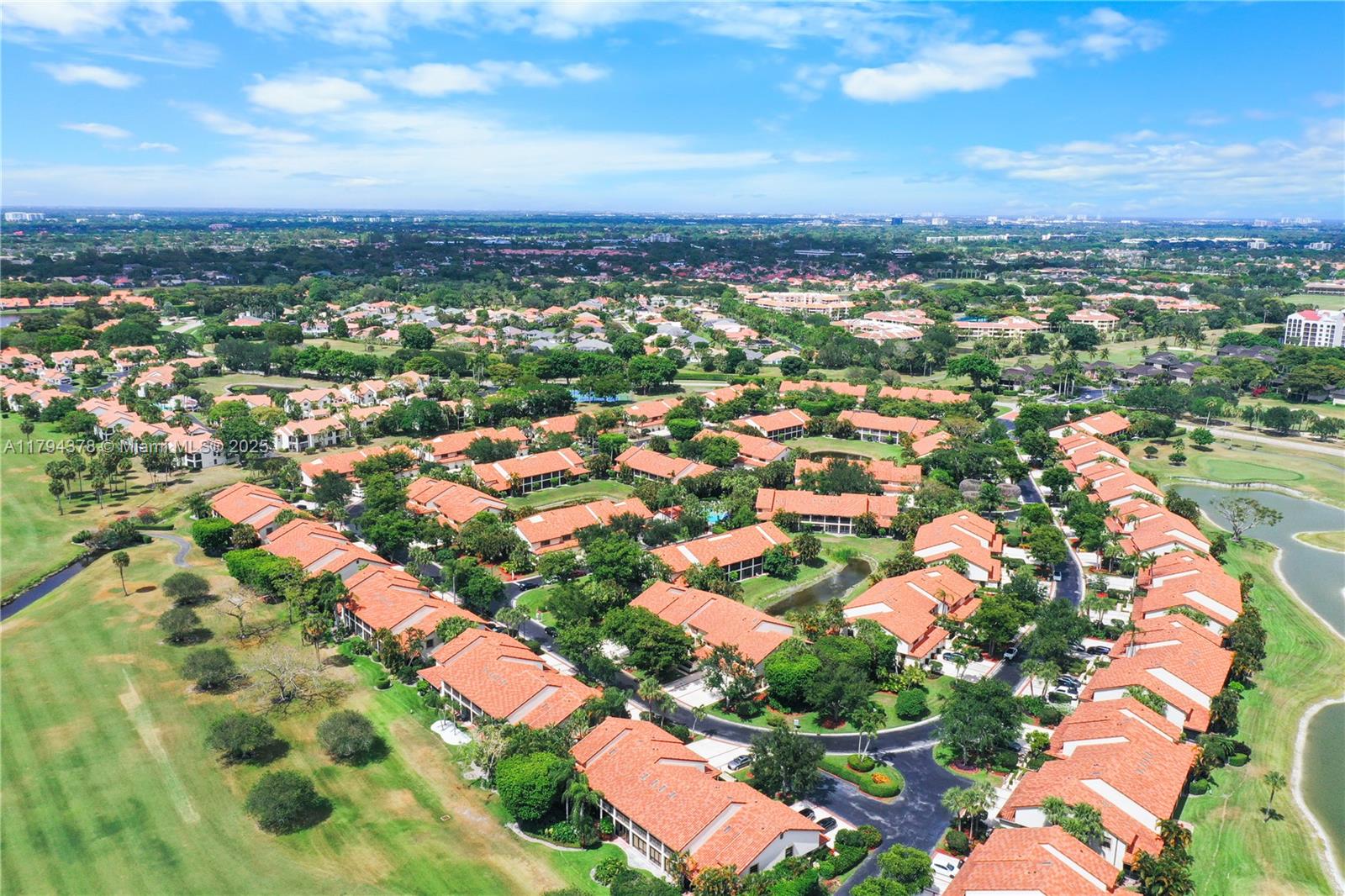 LA MIRADA AT BOCA POINTE - Residential