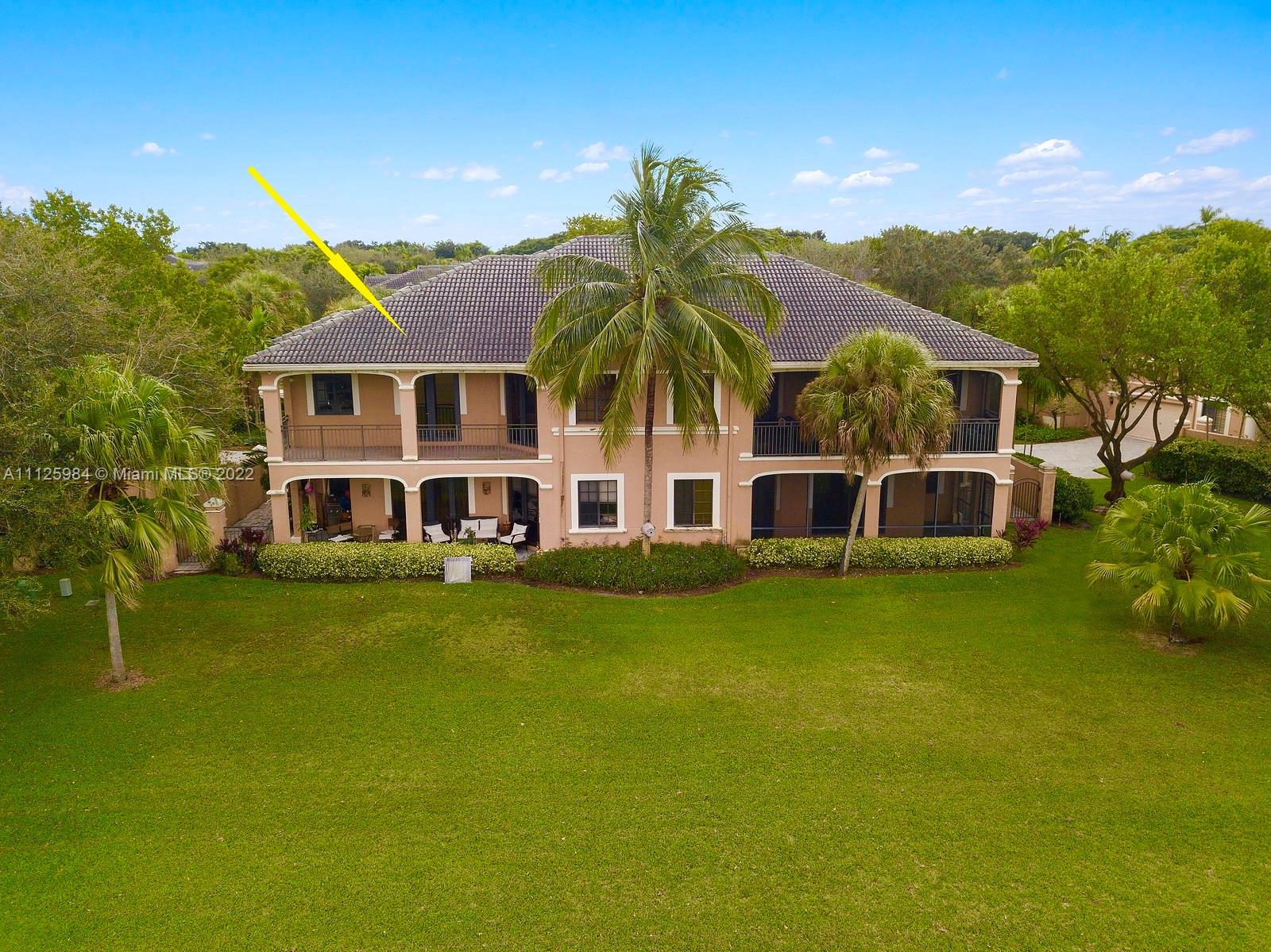 COURTSIDE AT WESTON HILLS - Residential