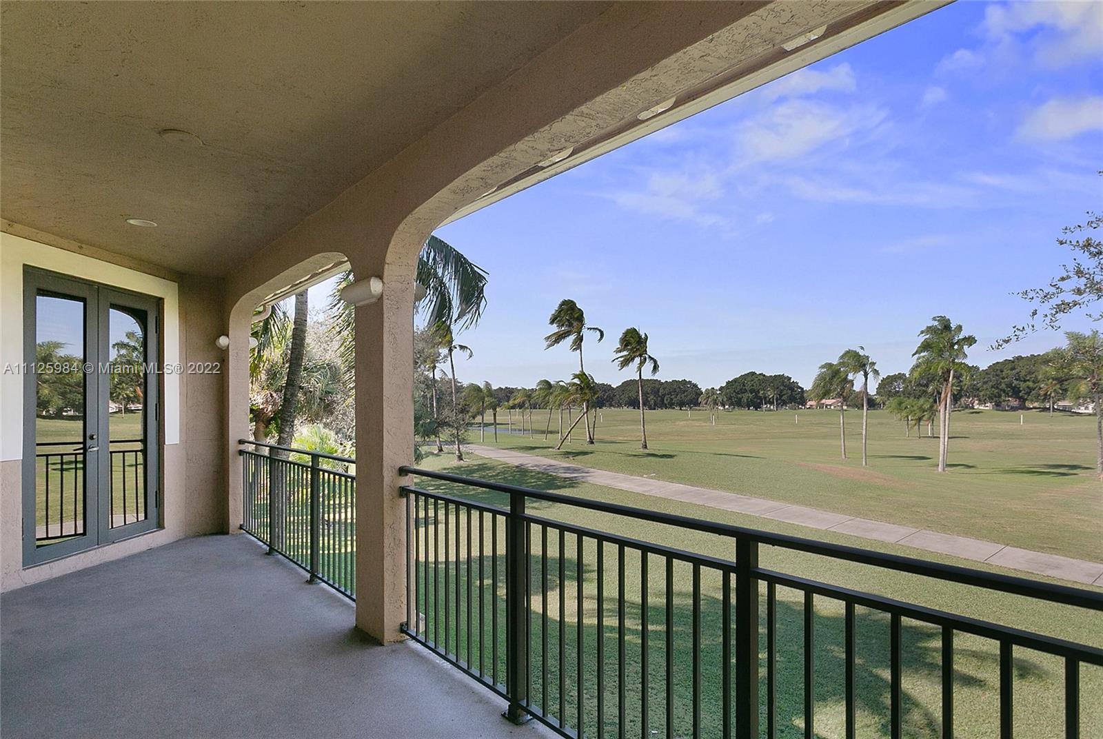 COURTSIDE AT WESTON HILLS - Residential