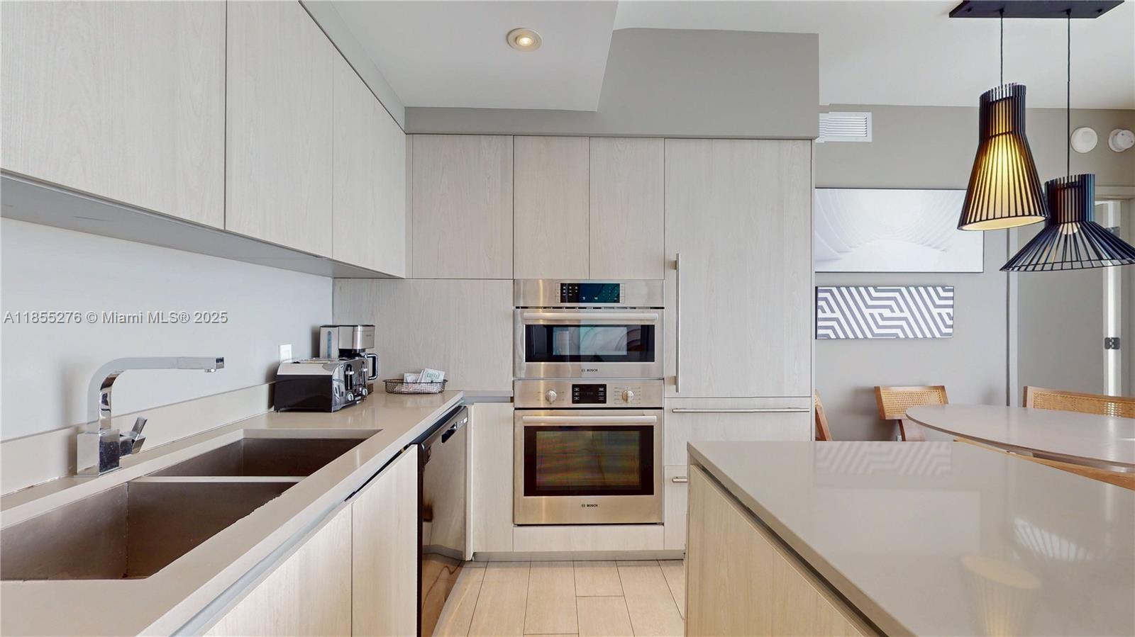 4010 S Ocean Dr R1004