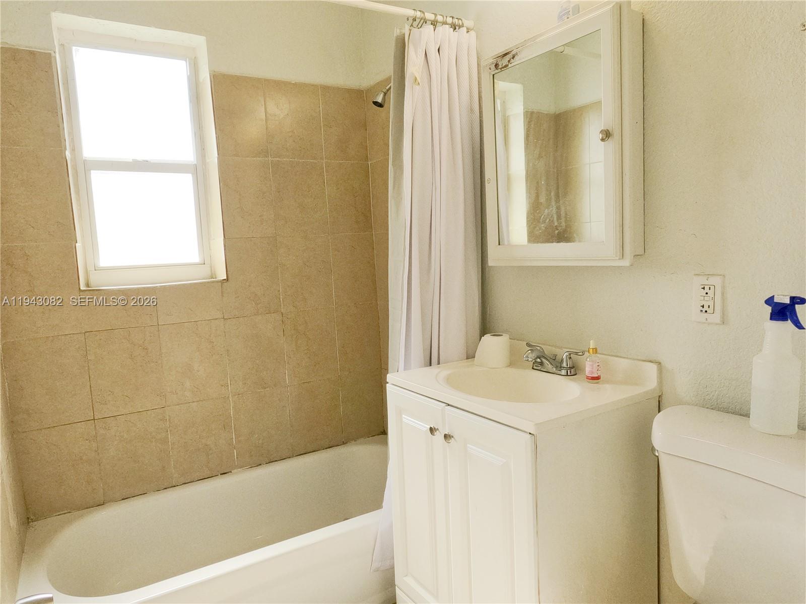 ROSEHAVEN - Residential Lease