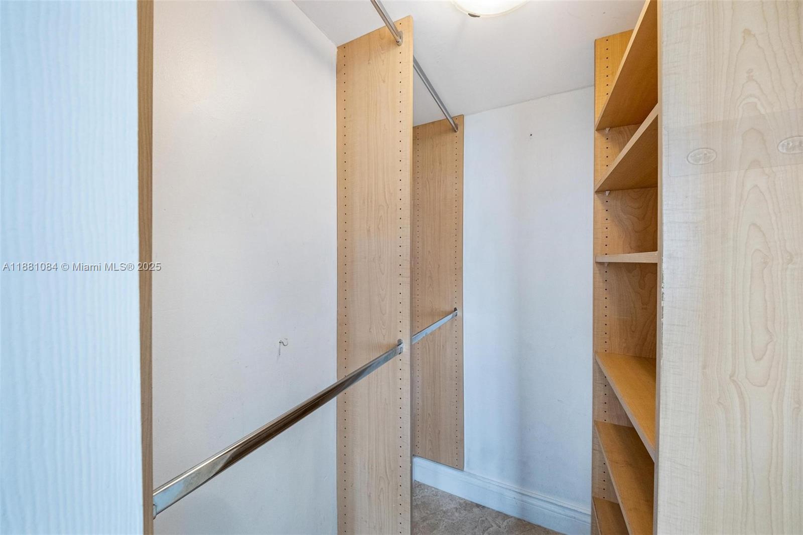 THE TOWERS OF QUAYSIDE CO - Residential