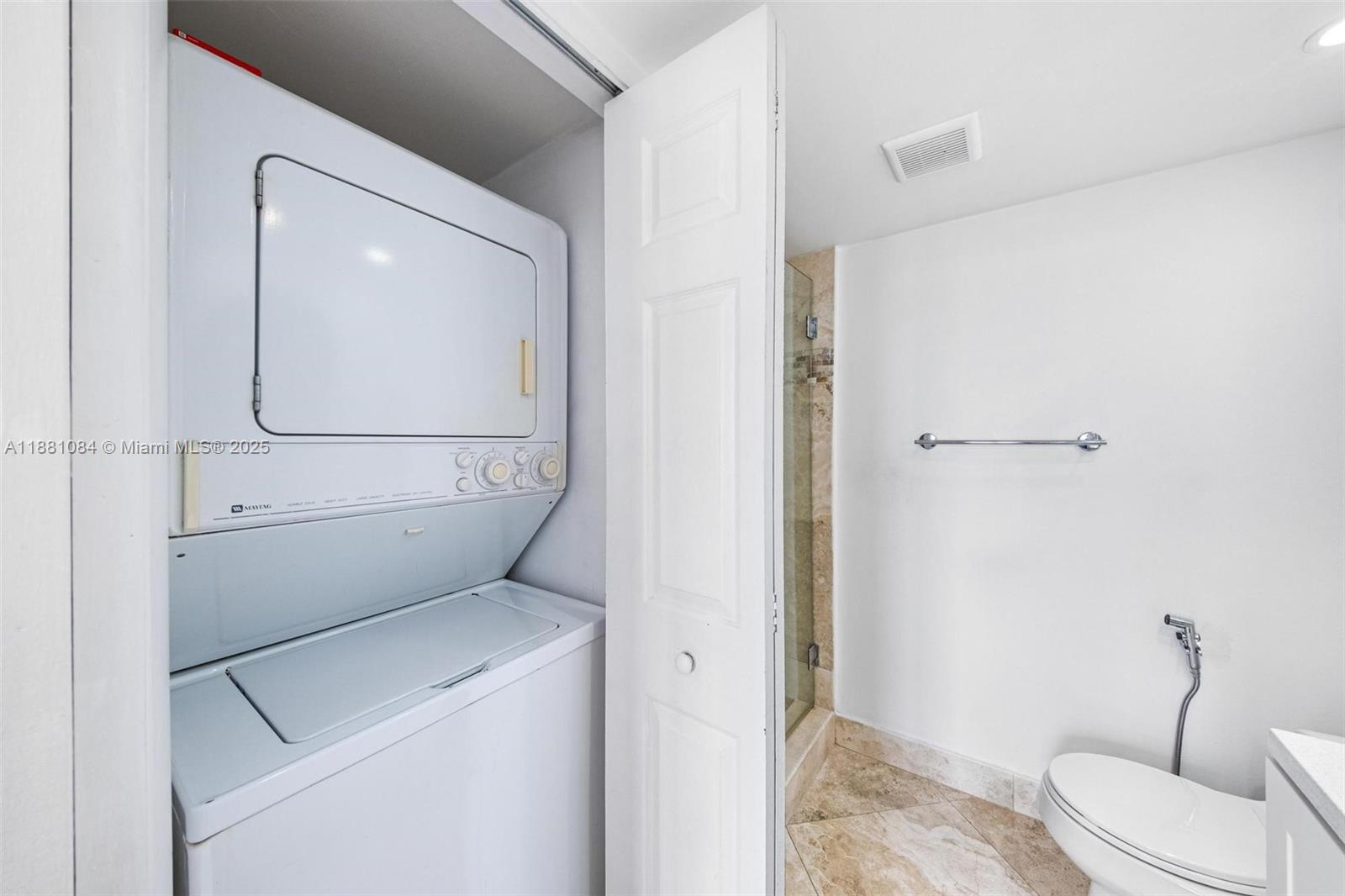 THE TOWERS OF QUAYSIDE CO - Residential