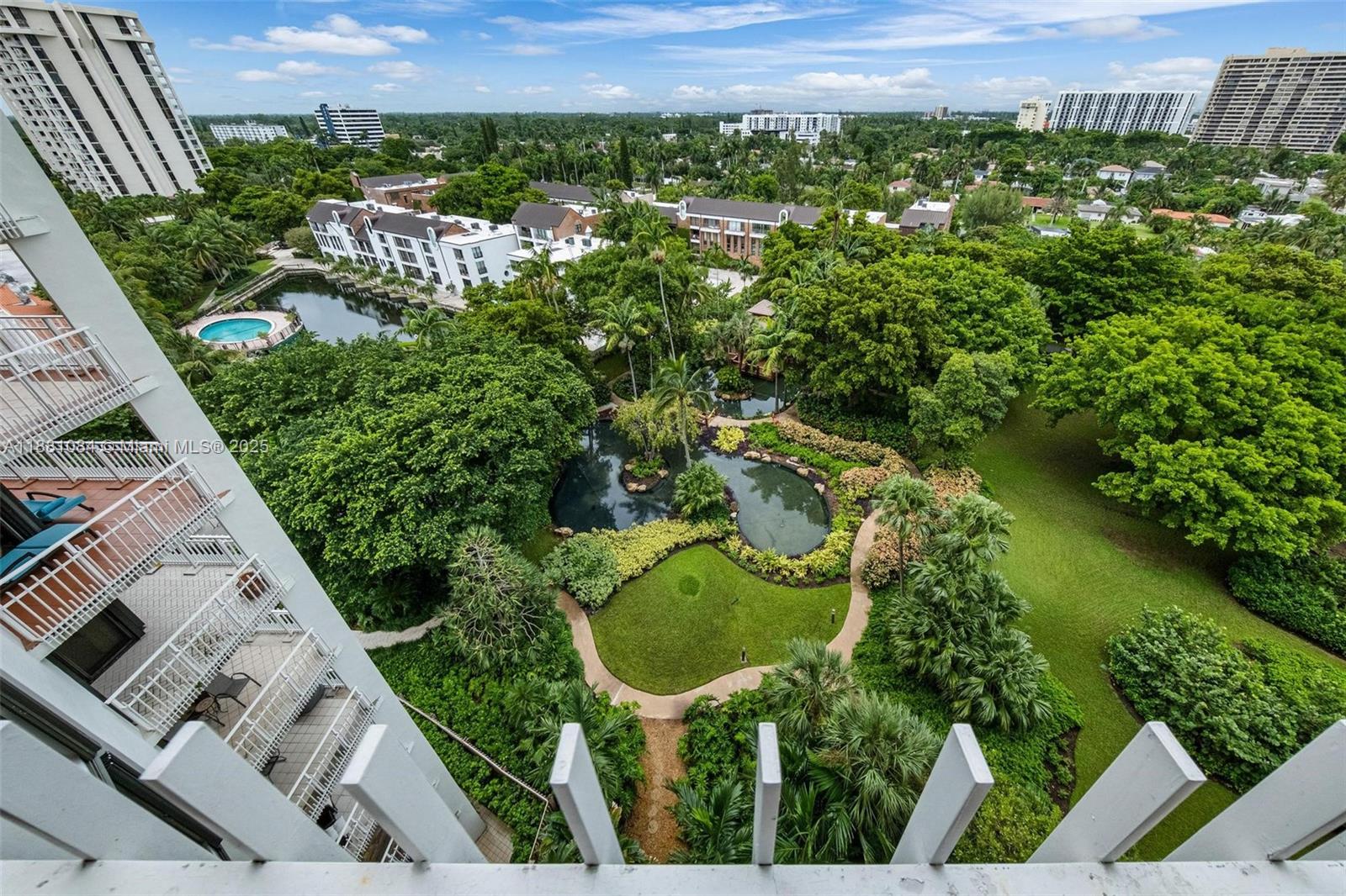 THE TOWERS OF QUAYSIDE CO - Residential