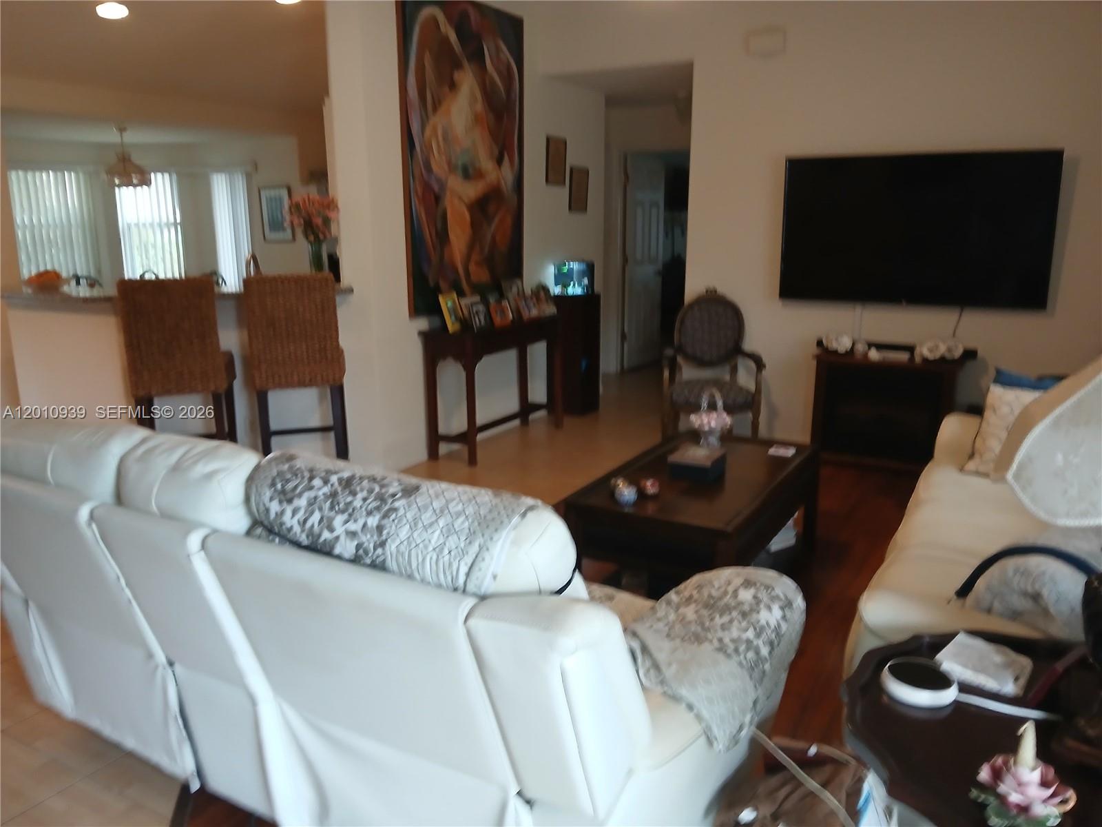 5880 SW 102