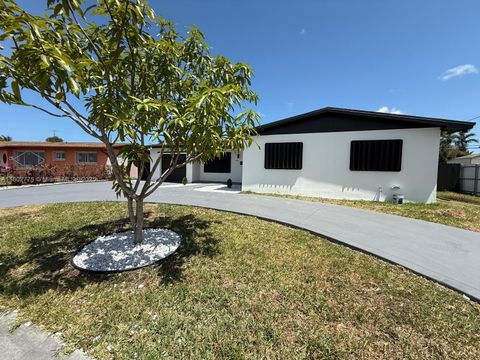 15711 SW 106th Ave 1 Miami FL 33157