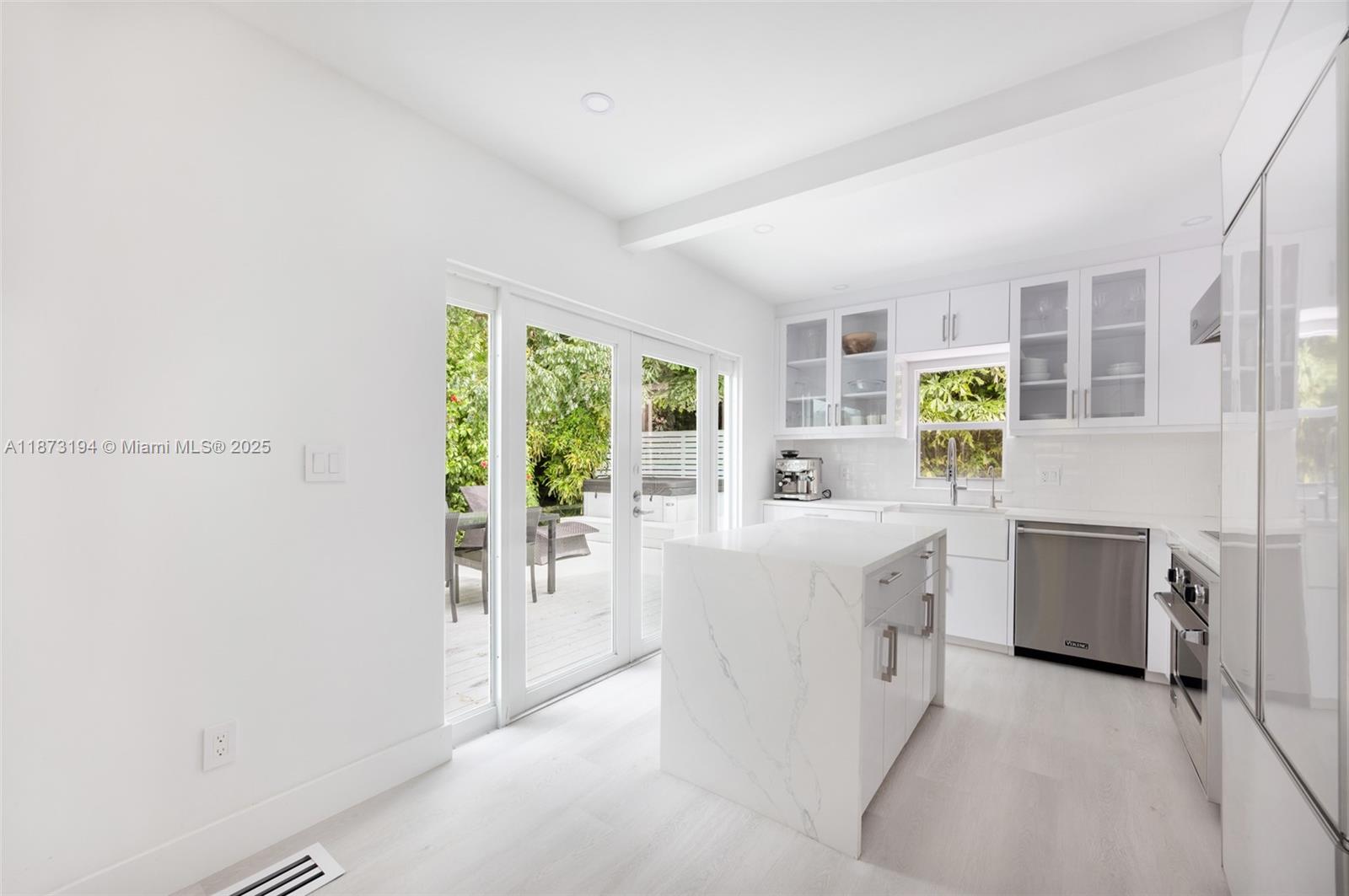 PARK MANOR - Residential