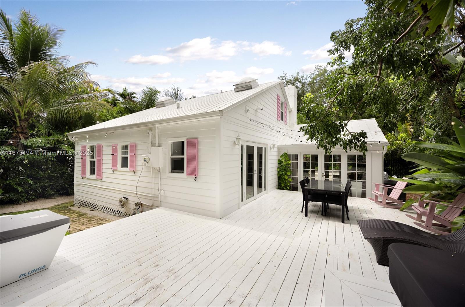 PARK MANOR - Residential