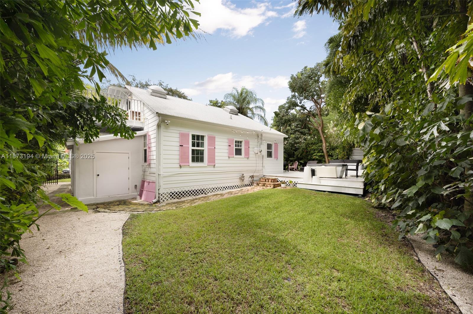 PARK MANOR - Residential