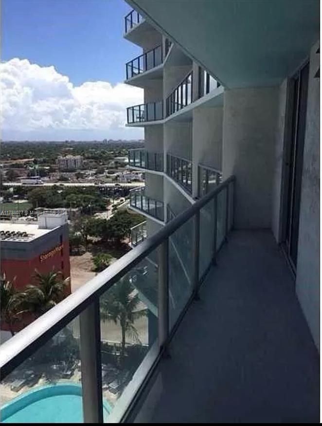 185 Sw 7th St 1714, Miami, Broward County, Florida - 1 Bedrooms  
1 Bathrooms - 
