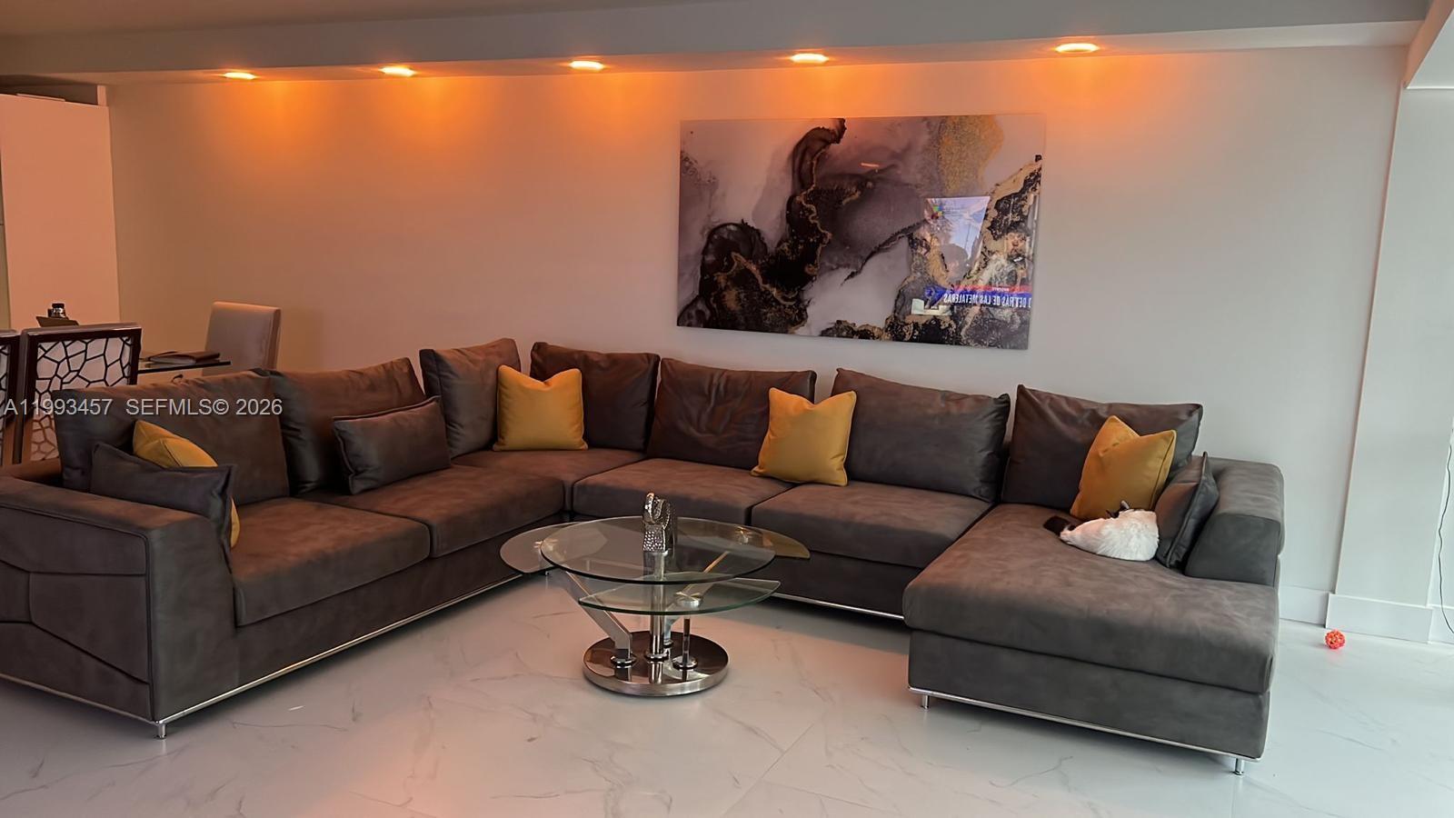 BEACH CLUB VILLAS CONDO - Residential