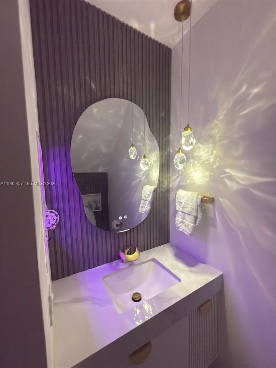 BEACH CLUB VILLAS CONDO - Residential