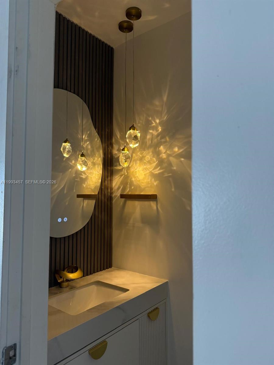 BEACH CLUB VILLAS CONDO - Residential