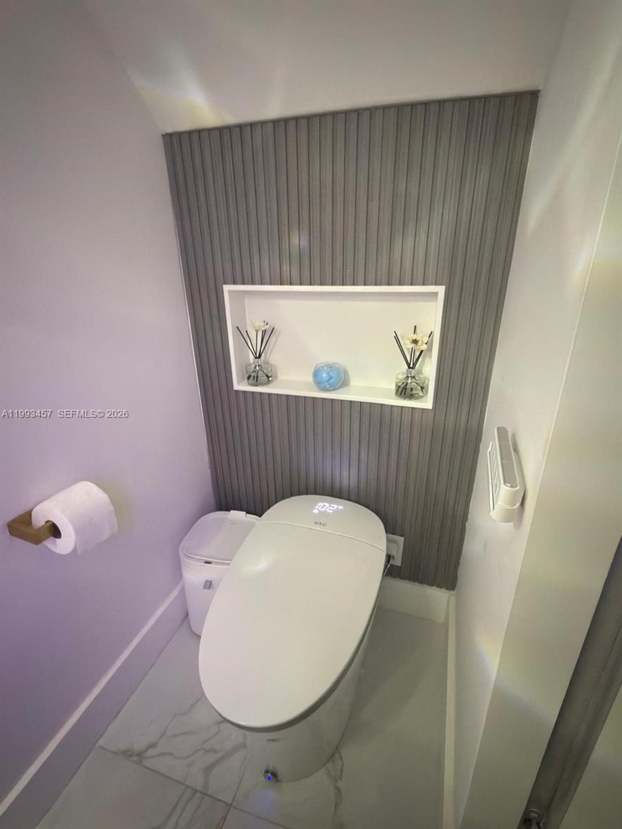 BEACH CLUB VILLAS CONDO - Residential