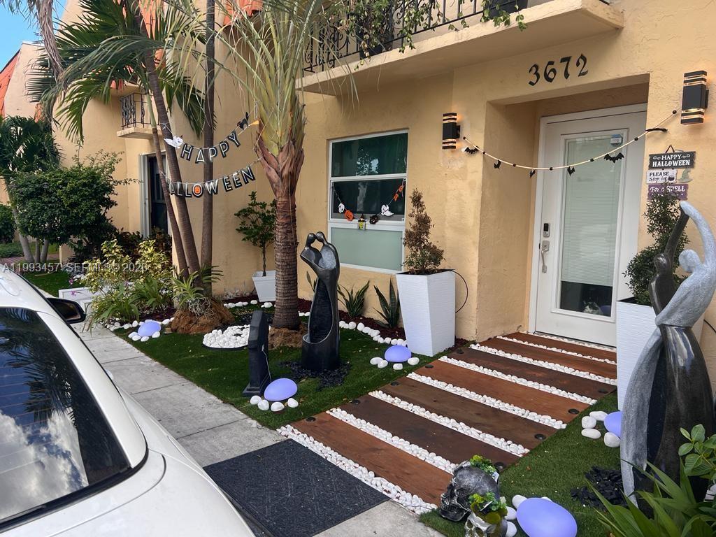 BEACH CLUB VILLAS CONDO - Residential