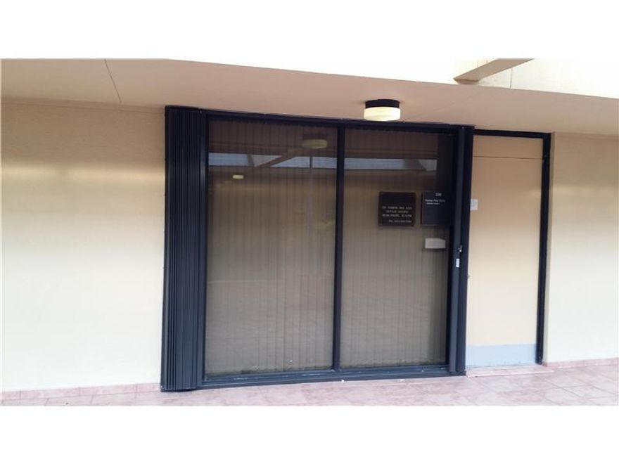 GENERAL PRACTICE FORM A 30 YEARS EXPERIENCED DENTIST RETIRING, WHO IS SELLING "AS IS SALE PRACTICE" WITH 3 OPS AND A GOOD DISTRIBUTION FOR A 4TH ONE. $1,700  MONTHLY LEASE WITH PURCHASE OPTION AFTER ITS 1ST RENEWAL​​‌​​​​‌​‌​​​‌‌​​​‌‌‌​​‌​​‌‌​​​​ TERM.