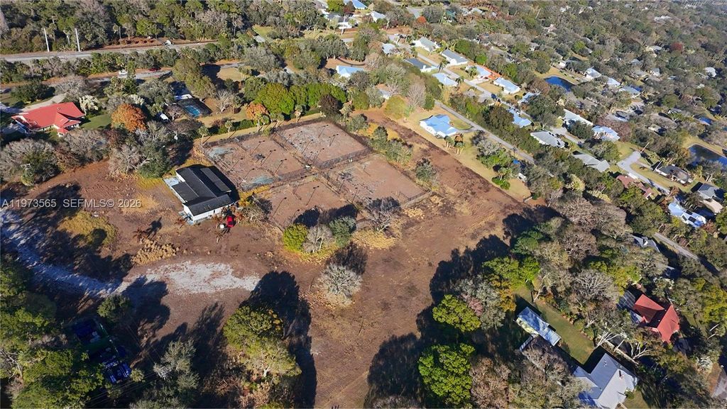 Photo of 4291 SW 5th Pl SW, Vero Beach, FL 32968 (MLS # A11973565)