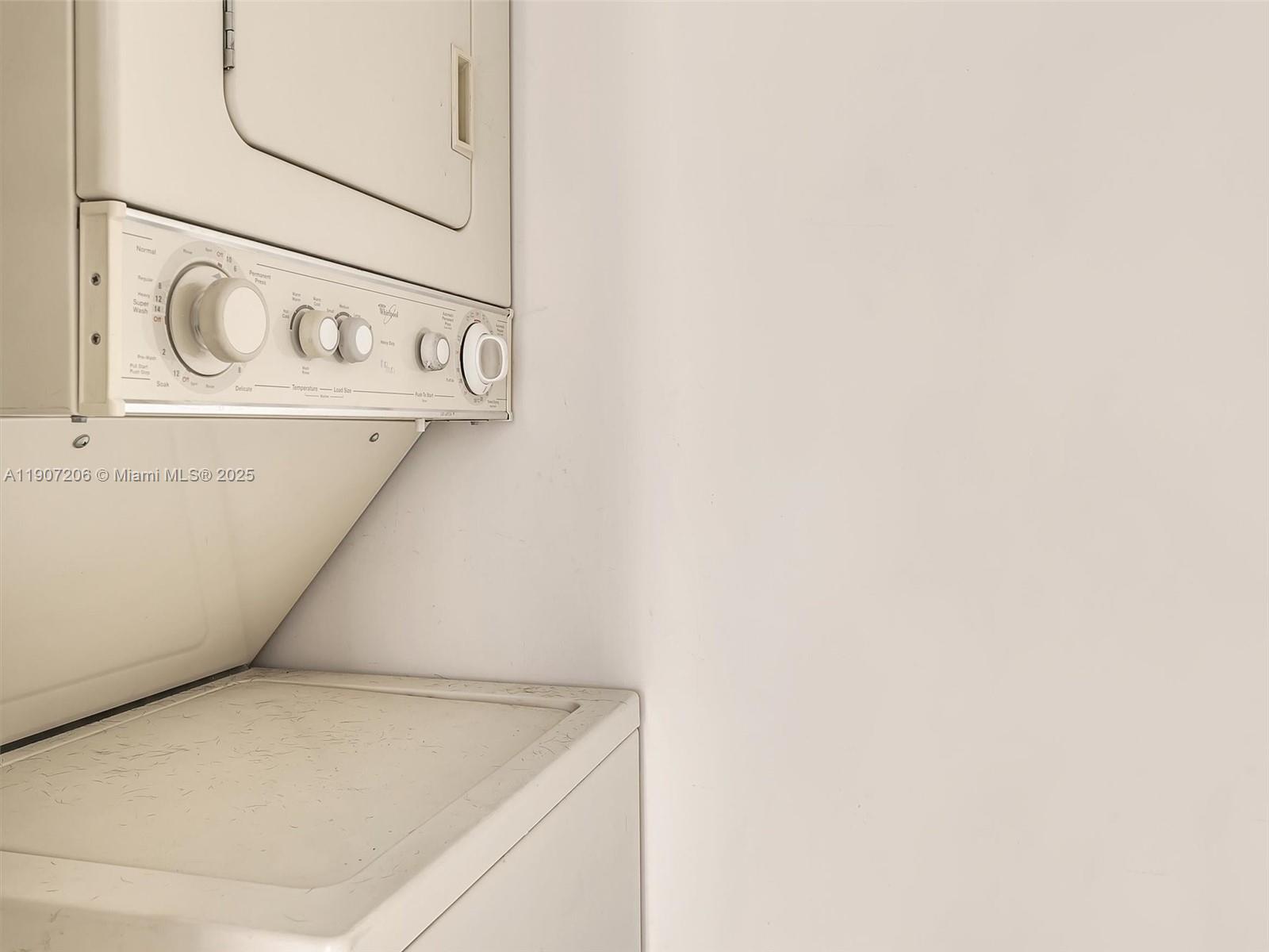 HABITAT II CONDO - Residential Lease