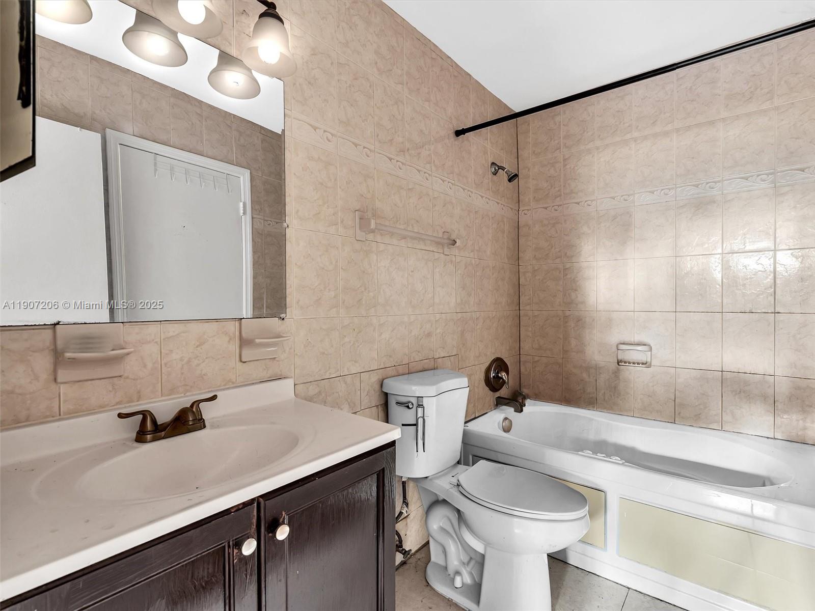 HABITAT II CONDO - Residential Lease