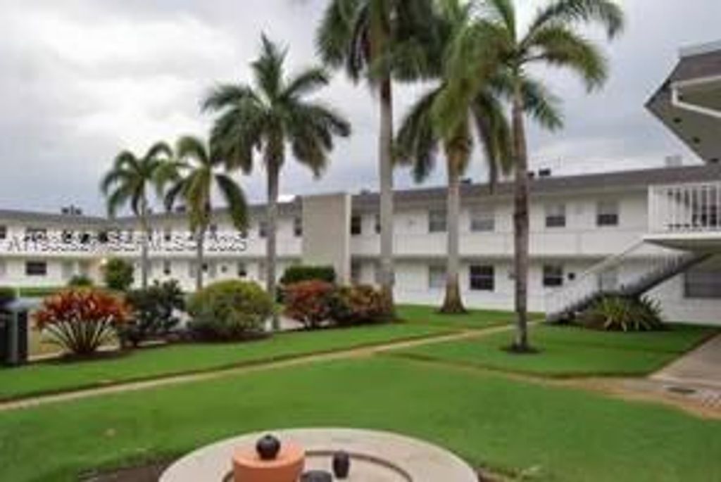 Photo of 6201 SW 37th St #203, Davie, FL 33314 (MLS # A11935927)