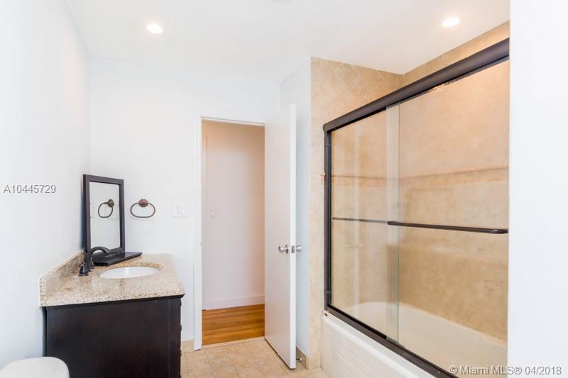 LAKE PARK SEC 1 - Residential