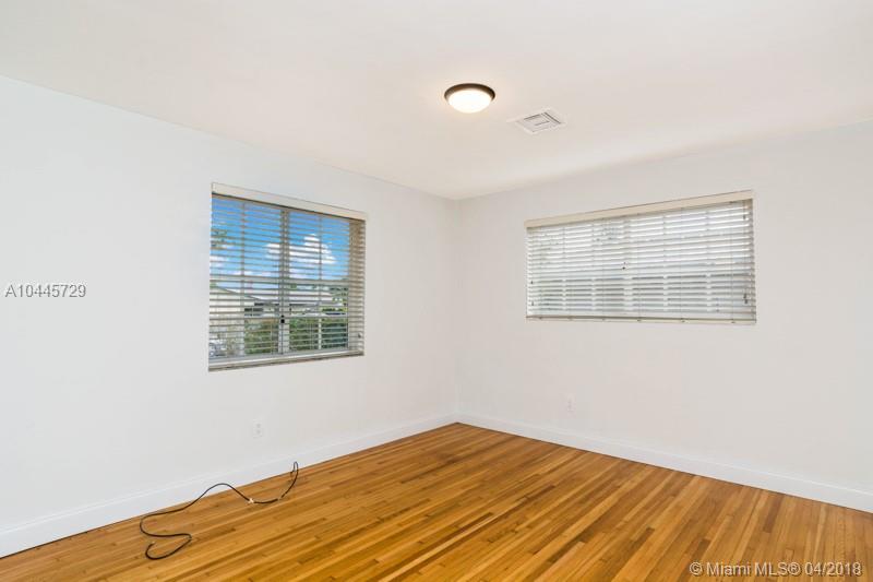 LAKE PARK SEC 1 - Residential