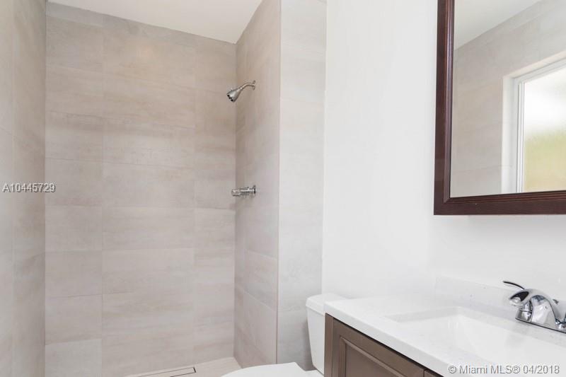 LAKE PARK SEC 1 - Residential