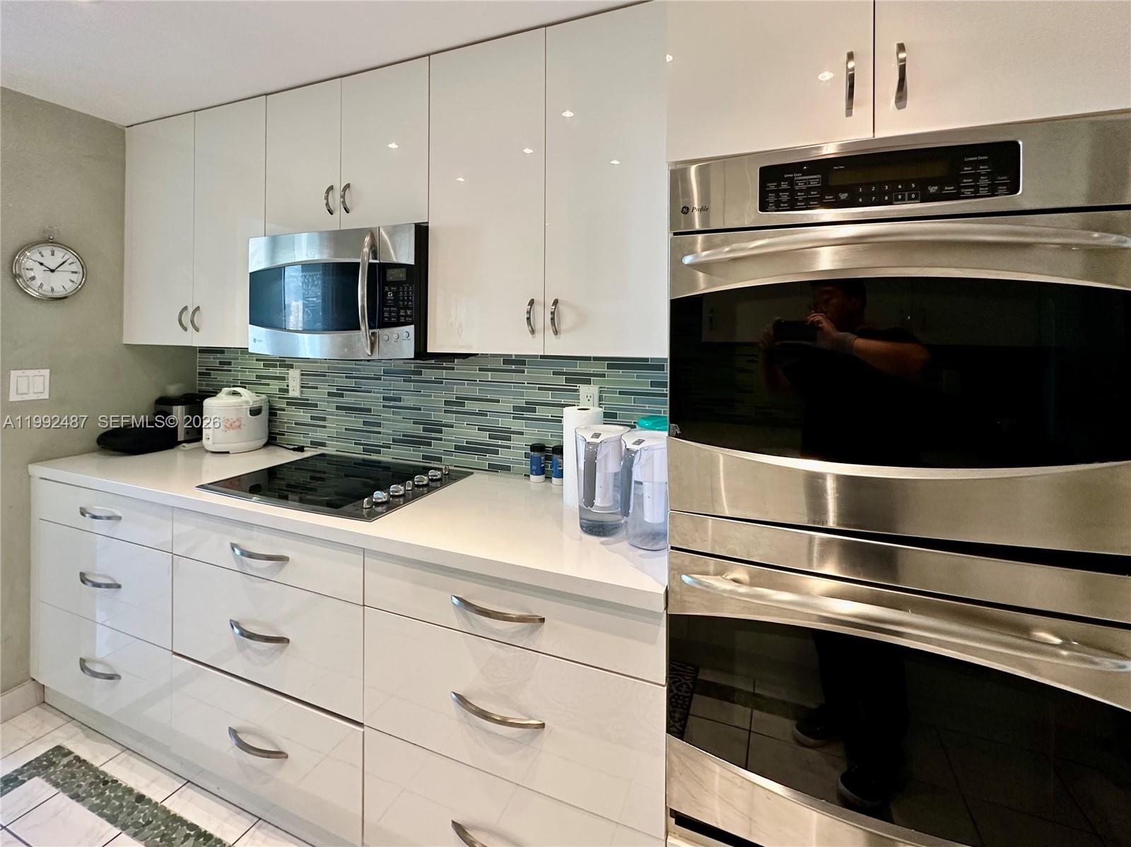 TURNBERRY ISLE SOUTH COND - Residential