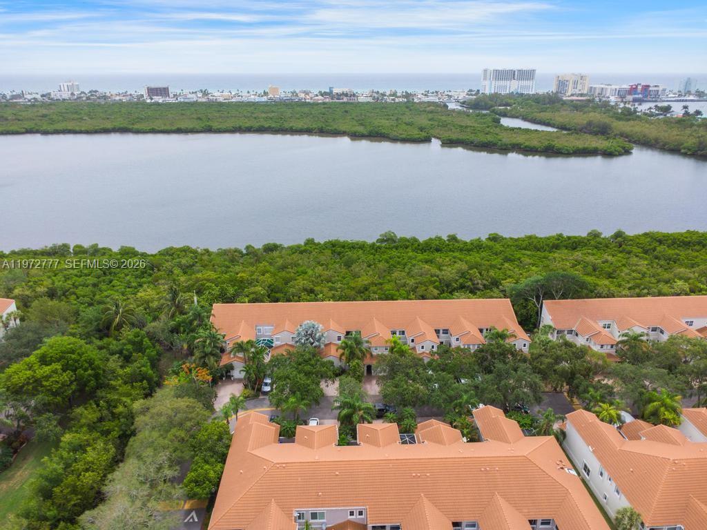 WEST LAKE VILLAGE PLAT - Residential