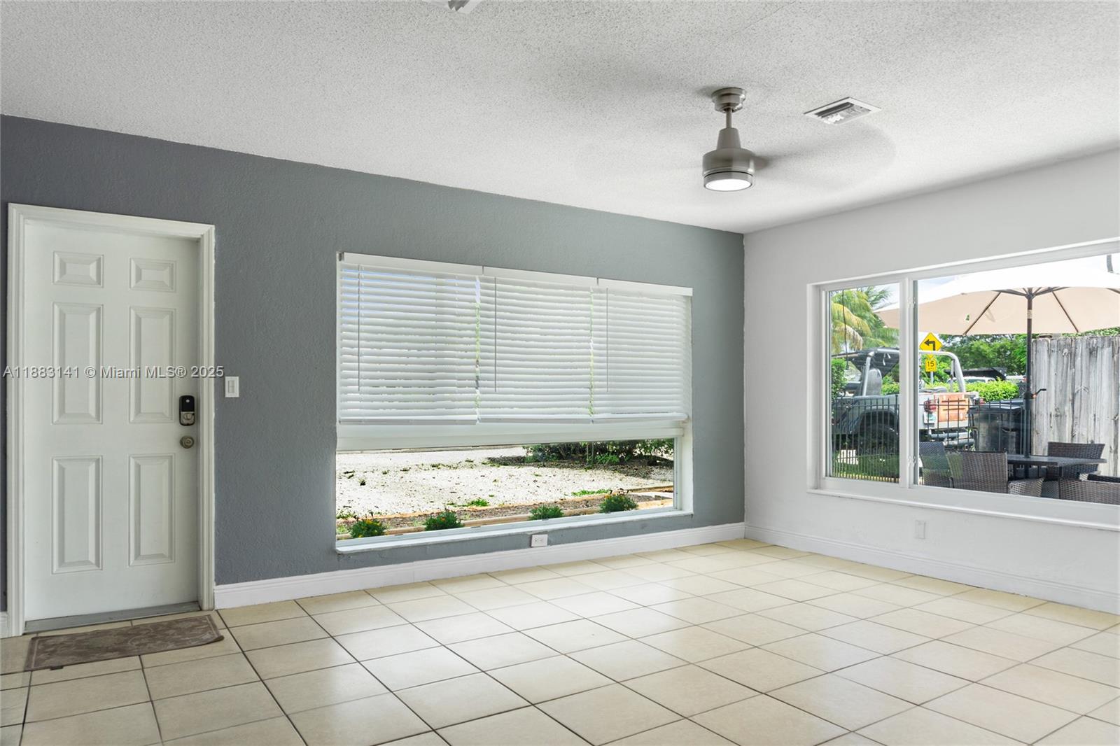 POINSETTIA HEIGHTS RIVER - Residential Lease