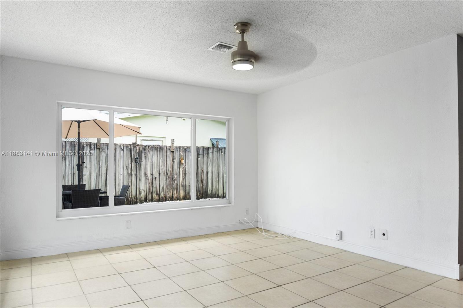 POINSETTIA HEIGHTS RIVER - Residential Lease