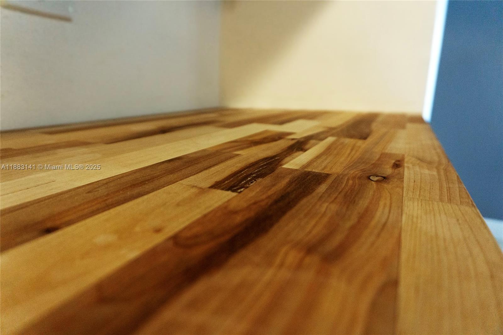 POINSETTIA HEIGHTS RIVER - Residential Lease