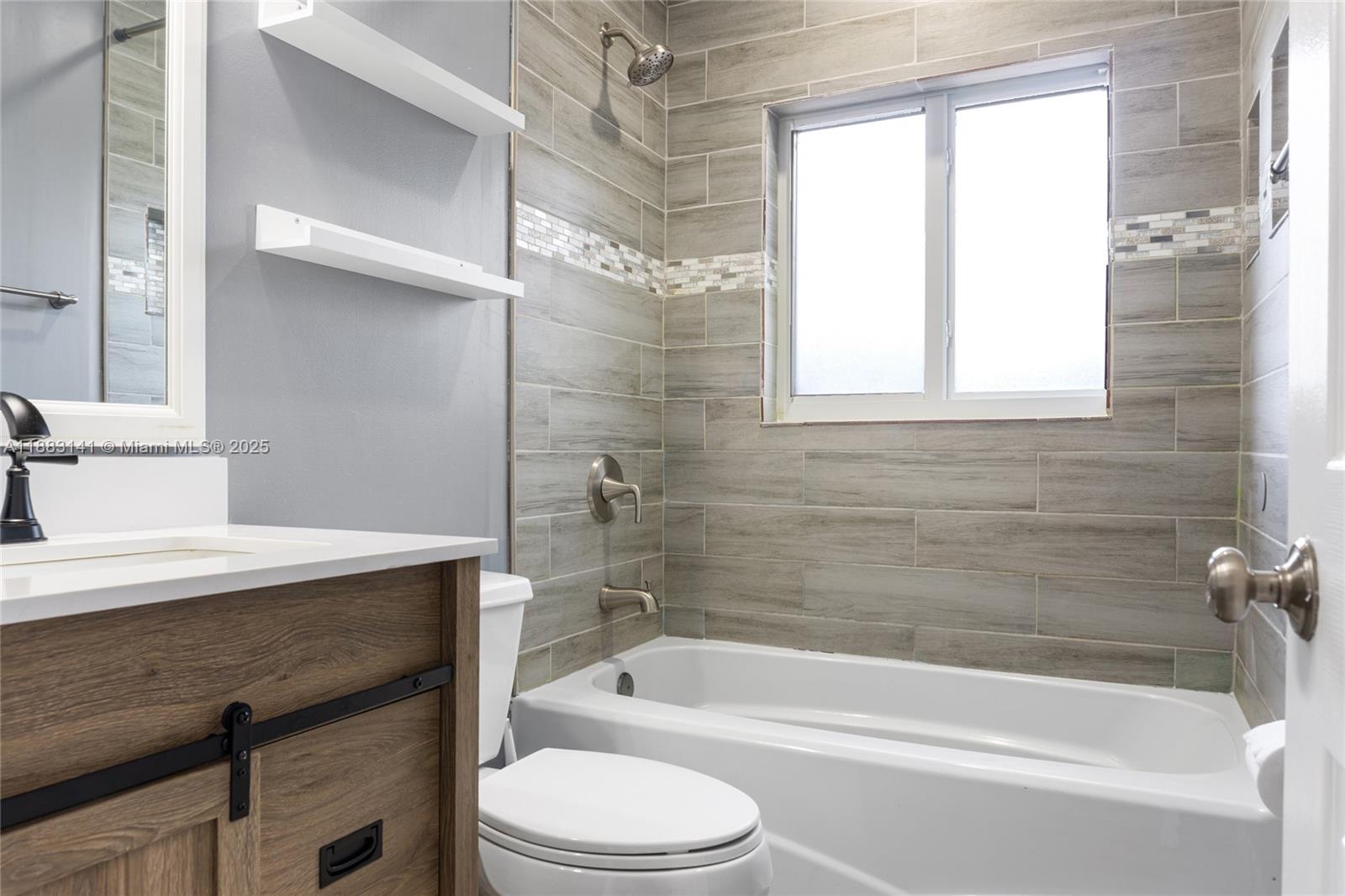 POINSETTIA HEIGHTS RIVER - Residential Lease