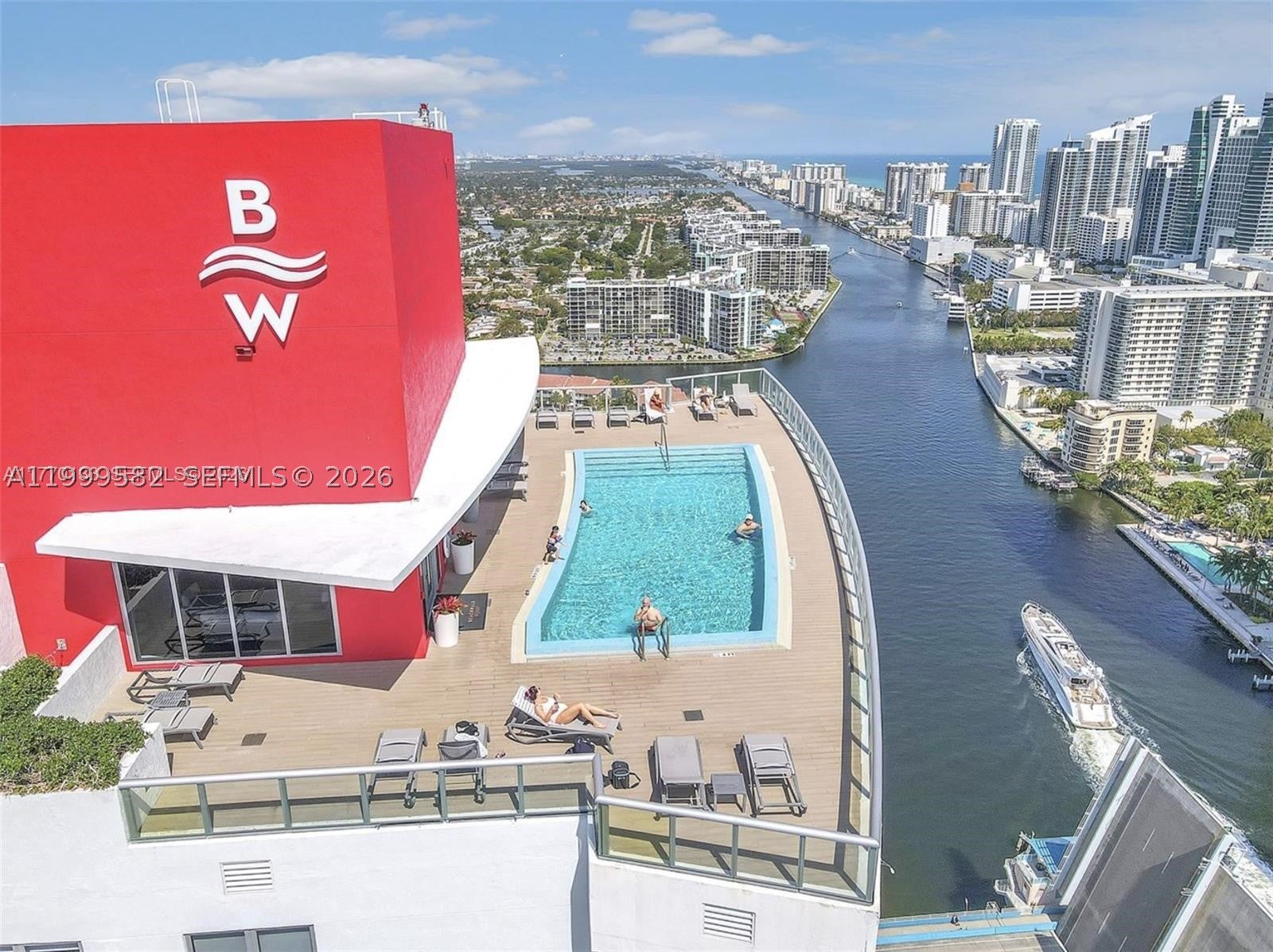 2602 E Hallandale Beach Blvd R1207