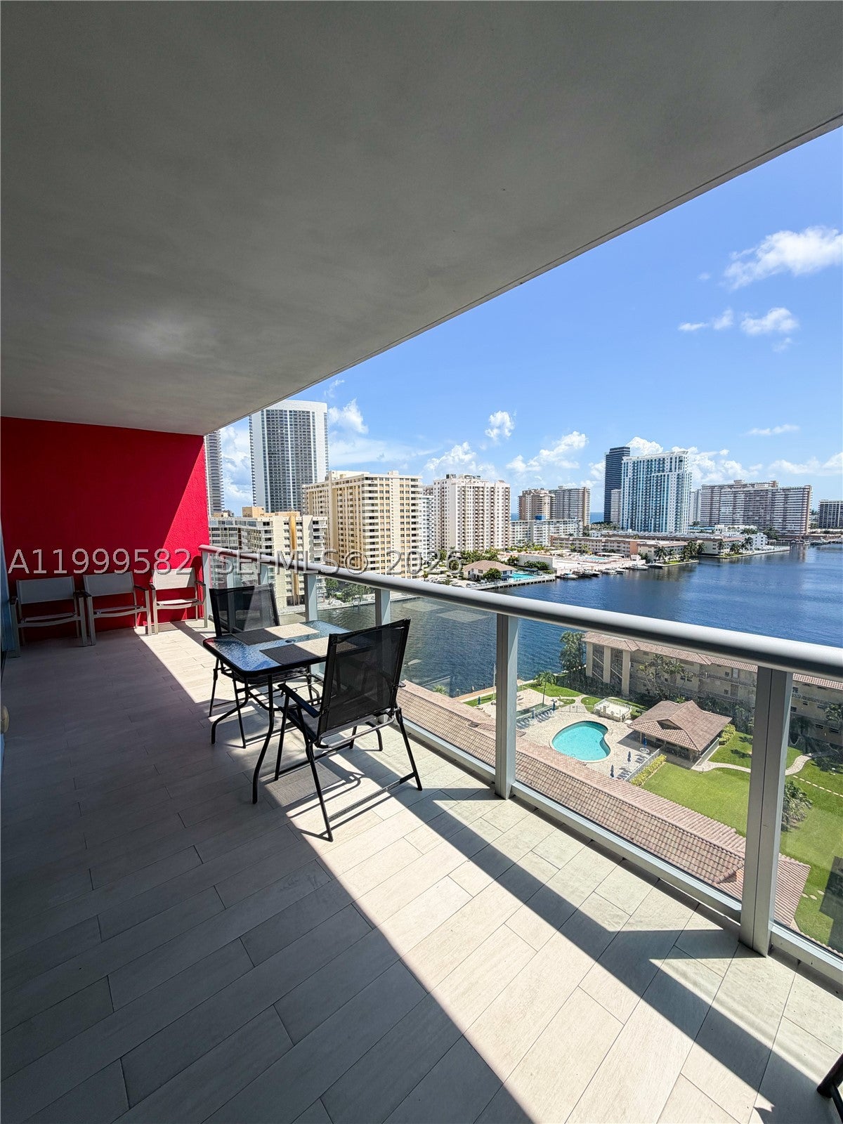 2602 E Hallandale Beach Blvd R1207