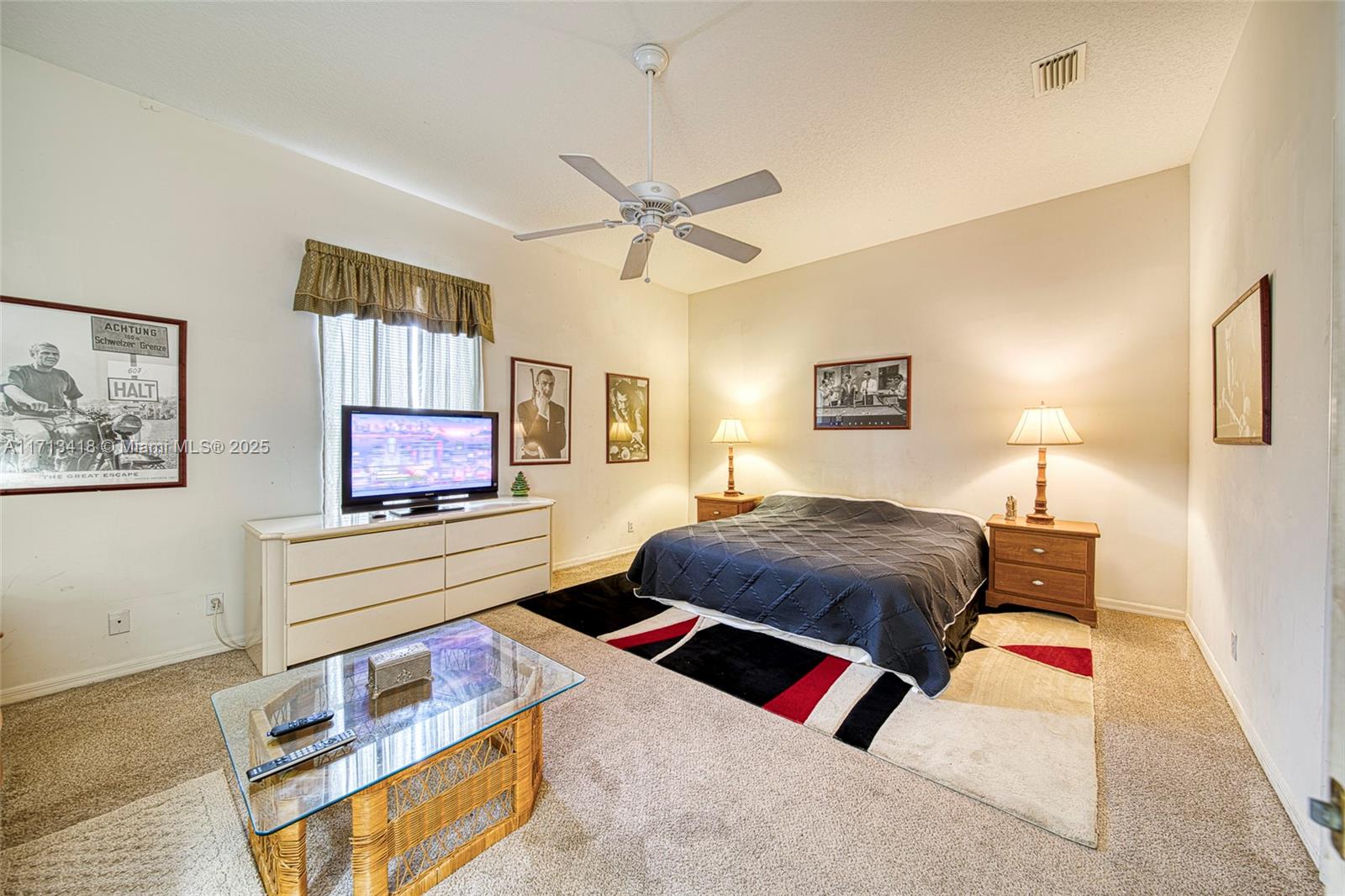DELRAY LAKES - Residential