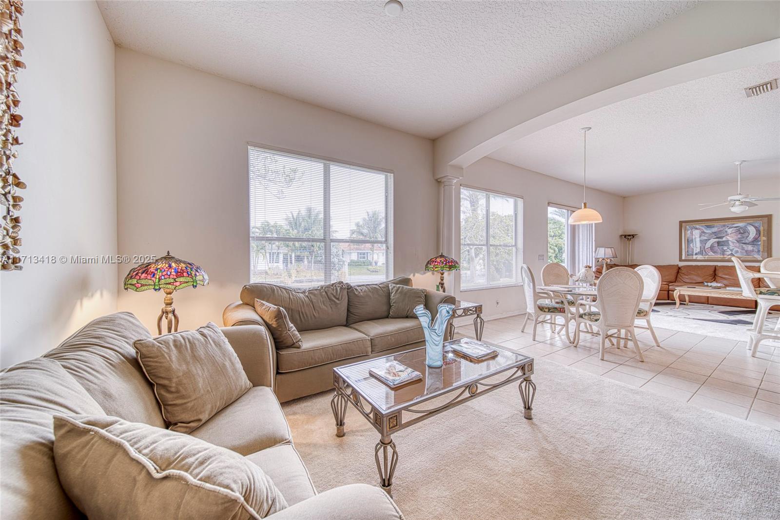 DELRAY LAKES - Residential