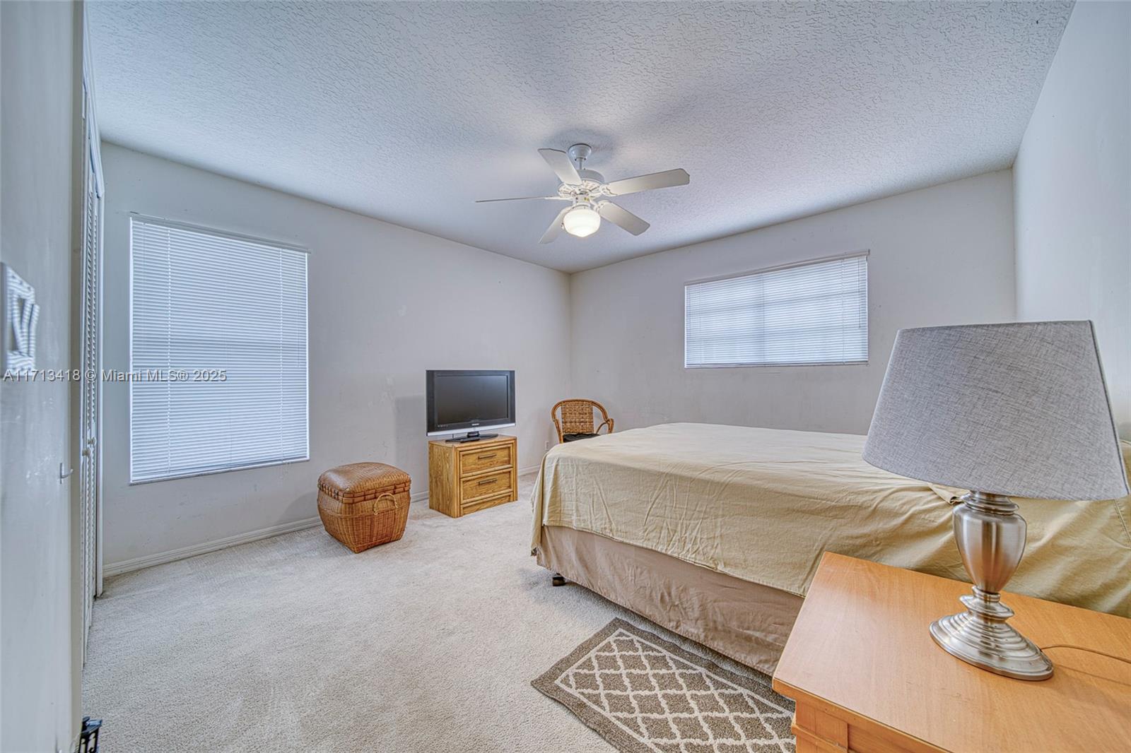 DELRAY LAKES - Residential