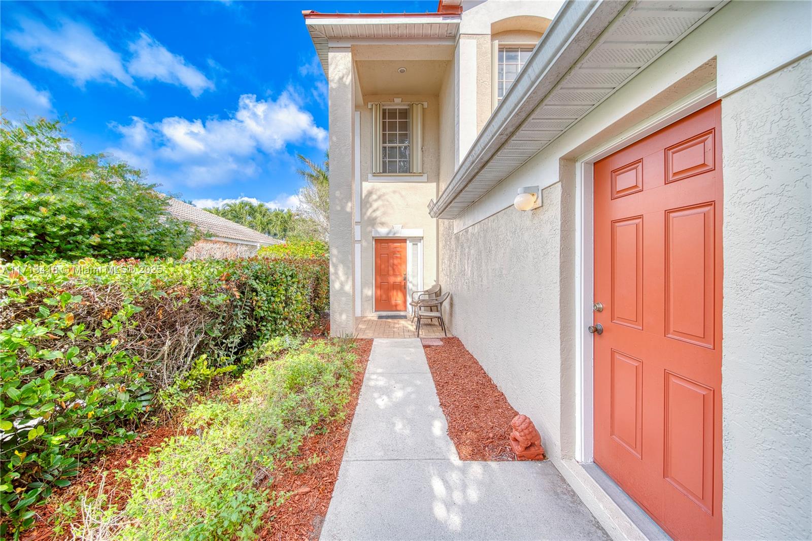 DELRAY LAKES - Residential
