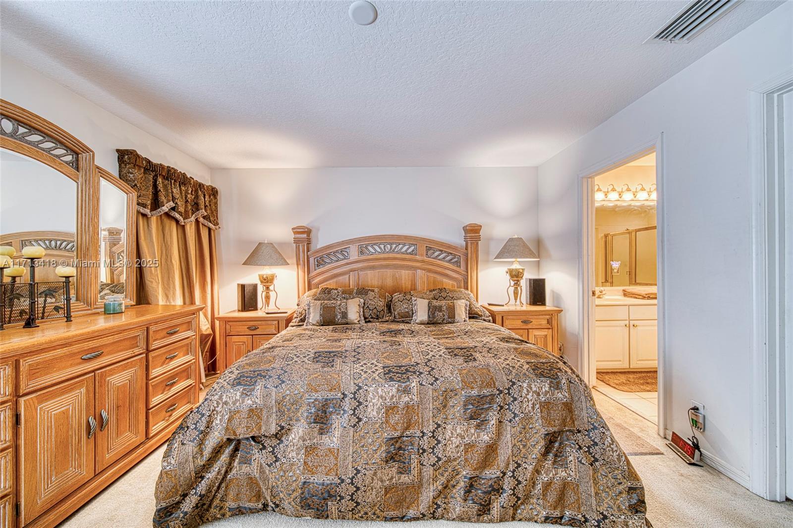 DELRAY LAKES - Residential