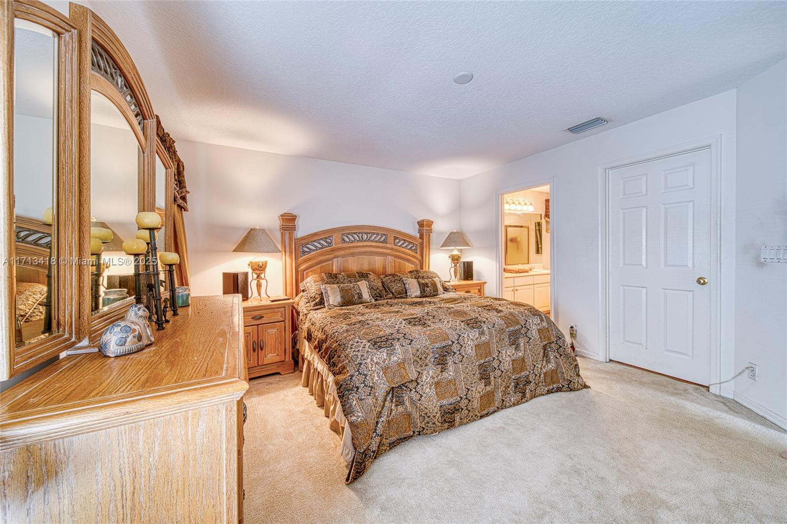DELRAY LAKES - Residential