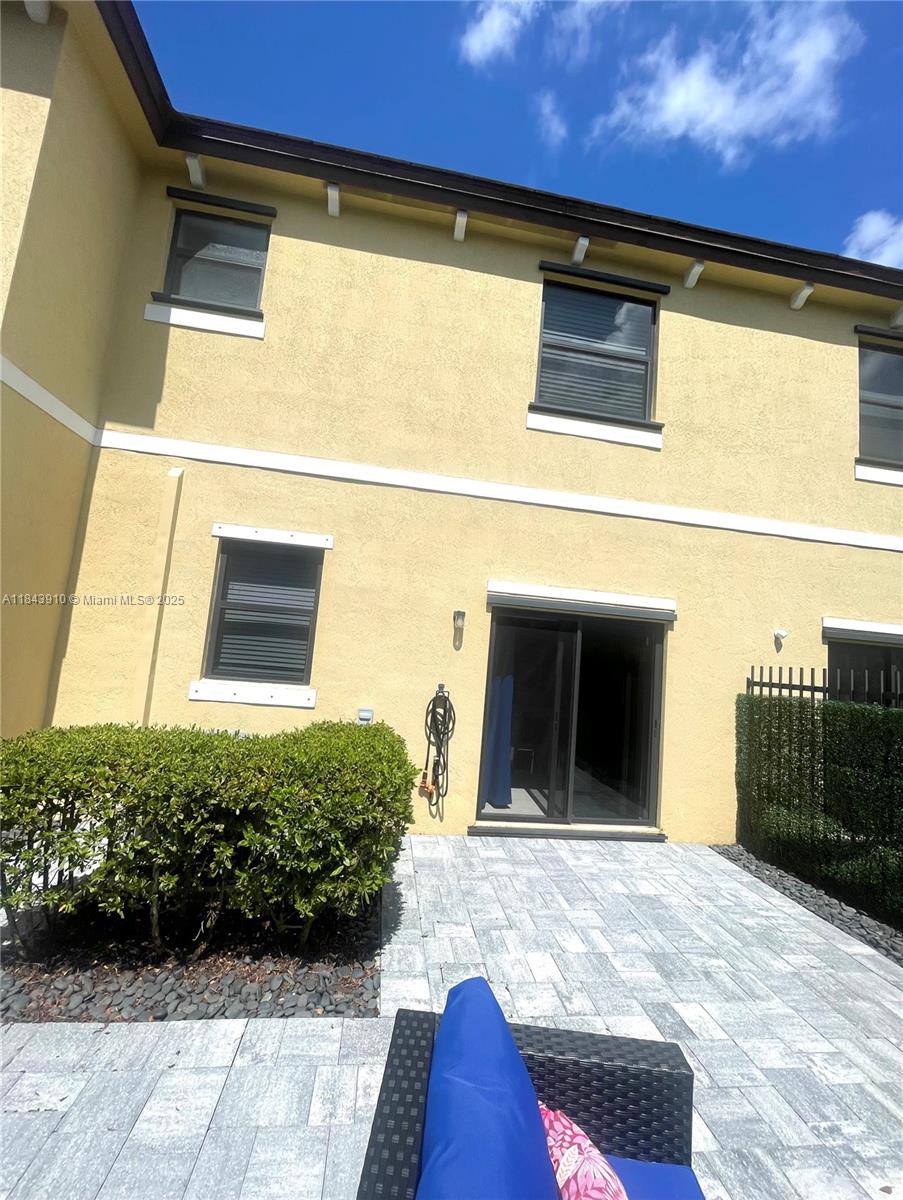 TROTTERS CHASE - Residential