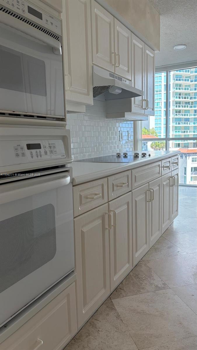 OCEANIA IV CONDO - Residential