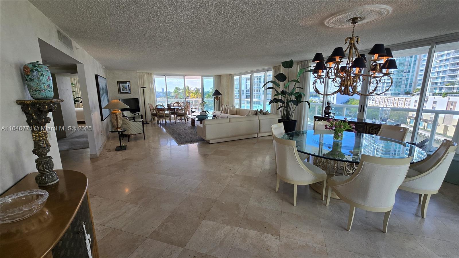16400 Collins Ave 646
