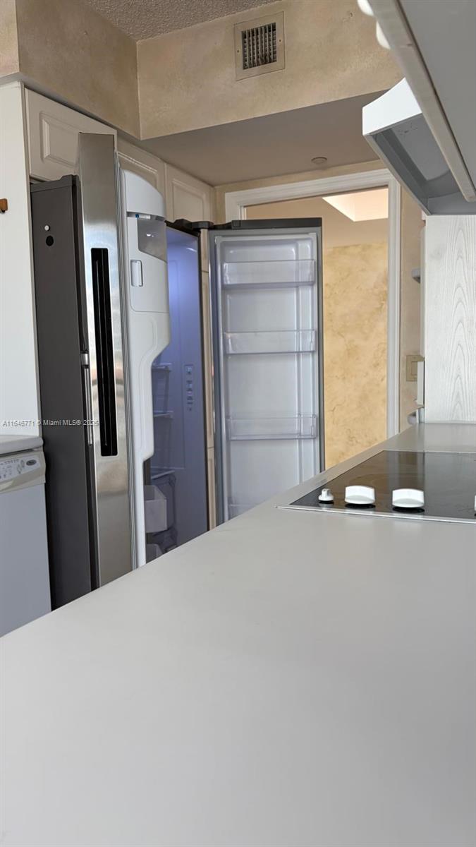 OCEANIA IV CONDO - Residential