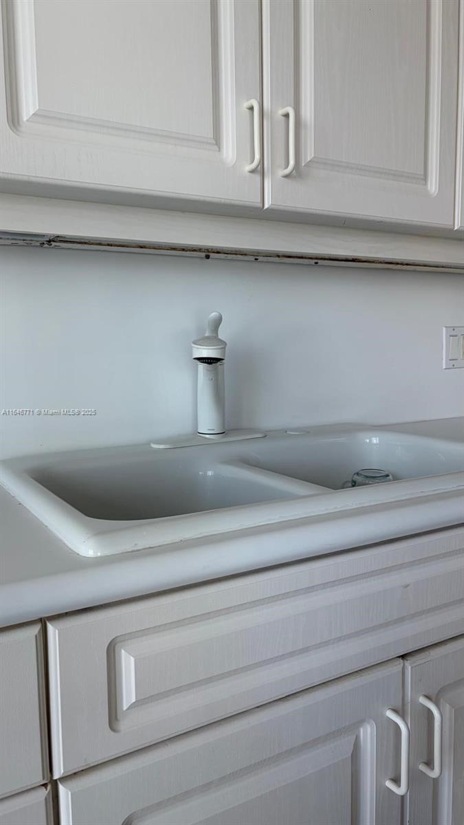 OCEANIA IV CONDO - Residential