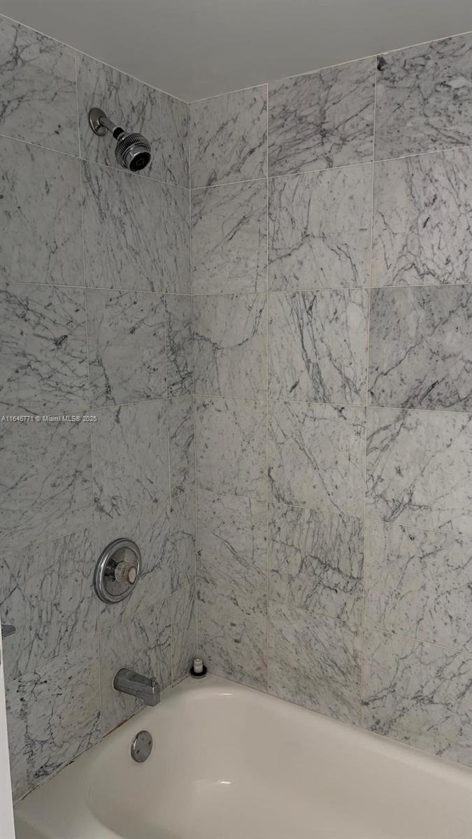 OCEANIA IV CONDO - Residential