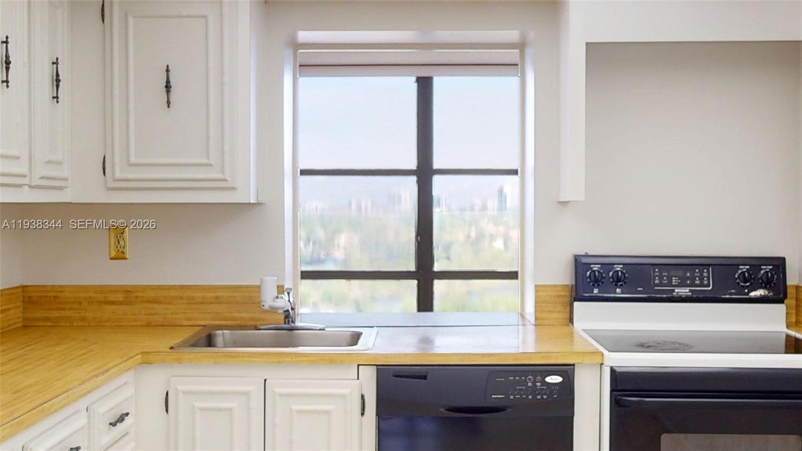 OCEANVIEW PARK CONDO - Residential