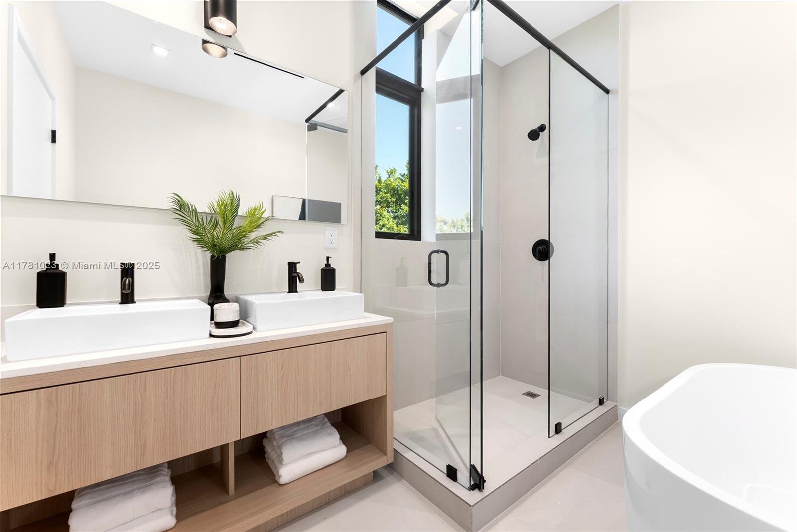 CALIZA - Residential