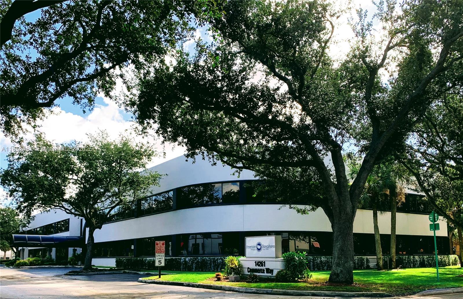 Beautiful office space ready to occupy.